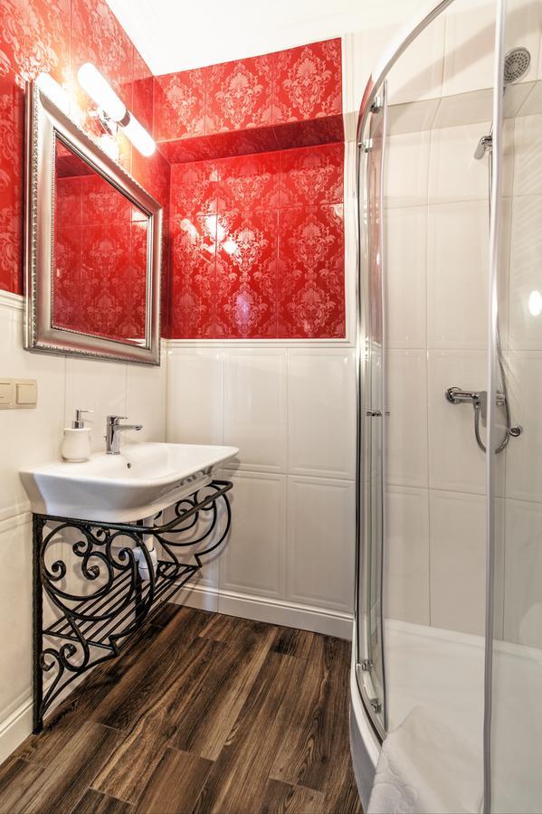 Hotel Pod Herbem -Pokoje Ozonowane Бялисток Екстериор снимка