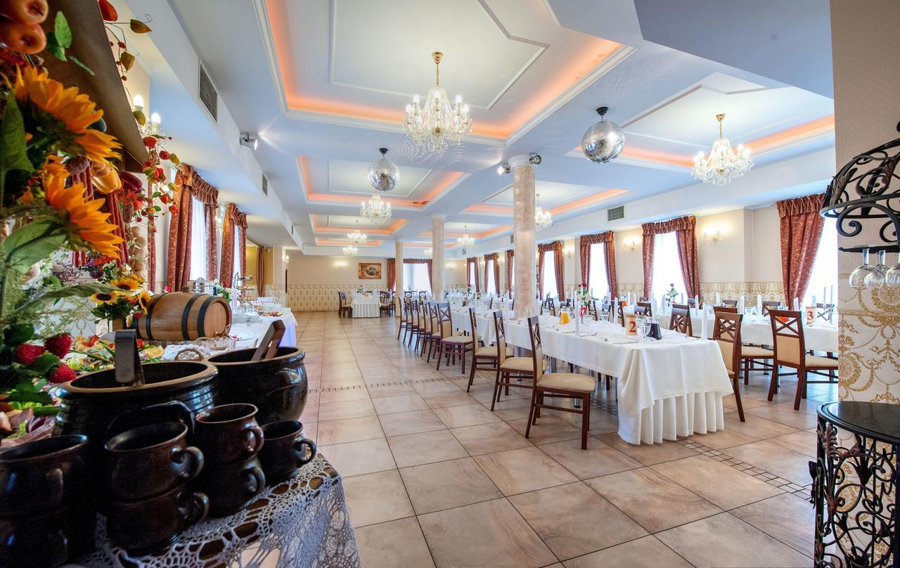 Hotel Pod Herbem -Pokoje Ozonowane Бялисток Екстериор снимка